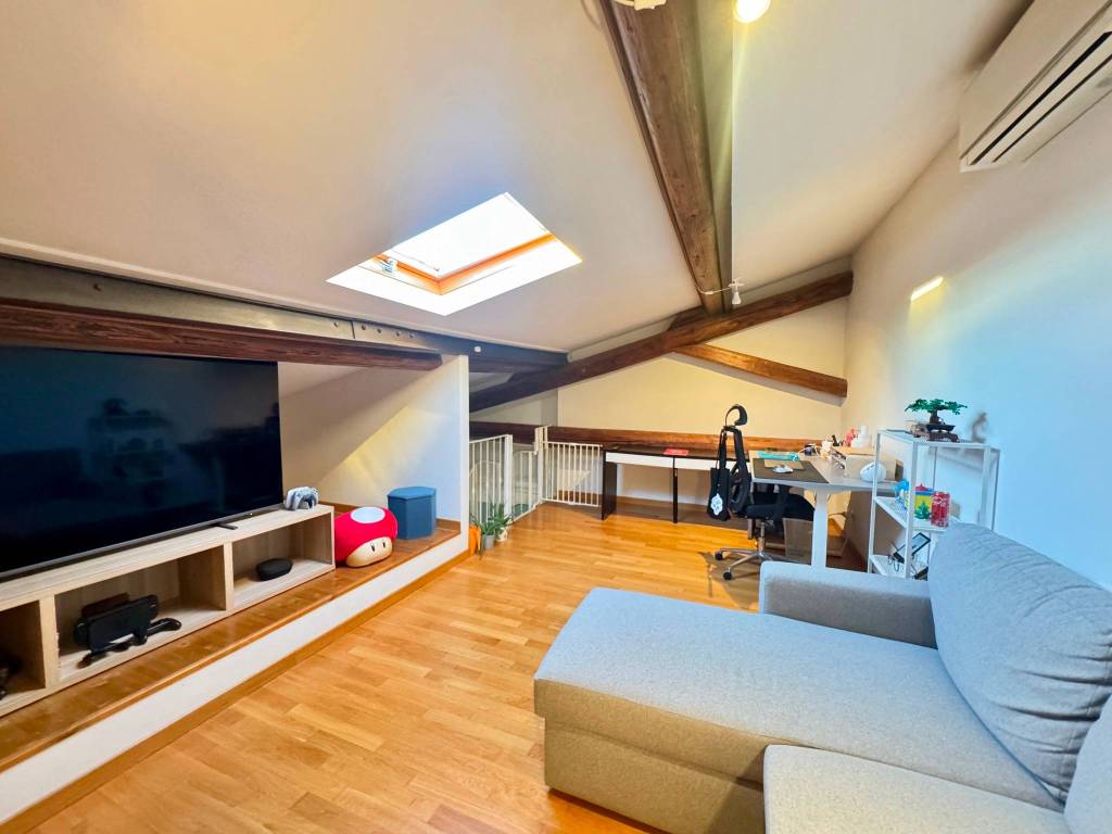 appartamento in affitto a Firenze in zona Isolotto