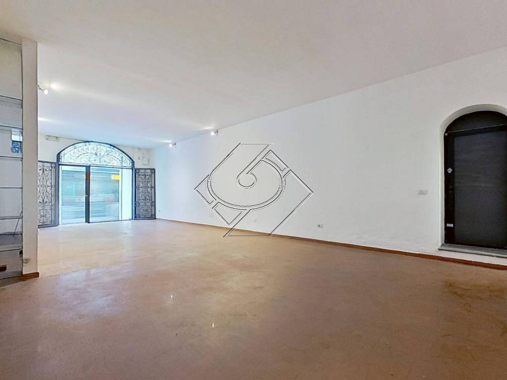 negozio in affitto a Firenze