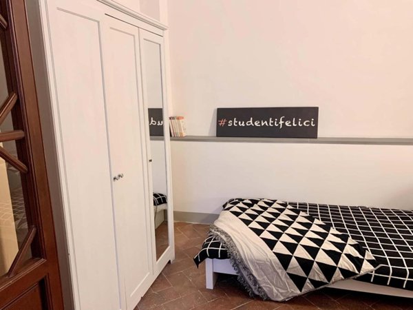 negozio in affitto a Firenze in zona Centro Santa Croce