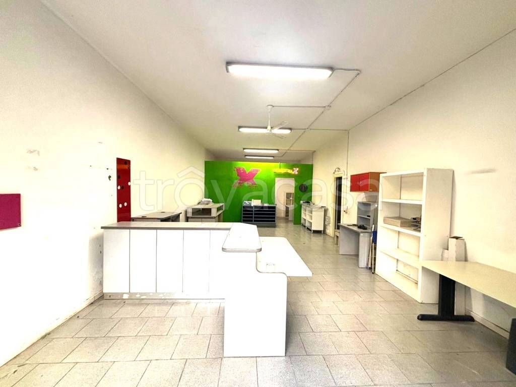 negozio in affitto a Firenze