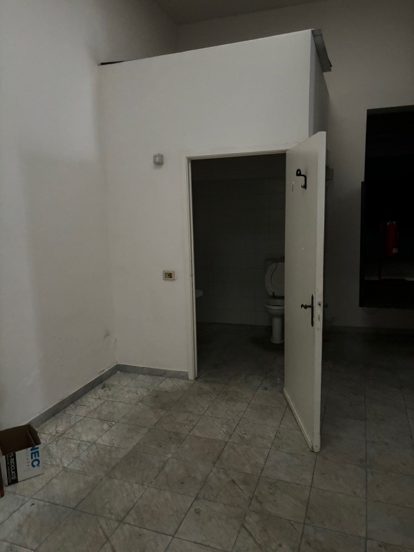 negozio in affitto a Firenze in zona Centro Duomo