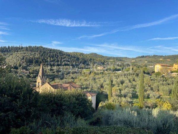 appartamento in affitto a Firenze in zona Settignano