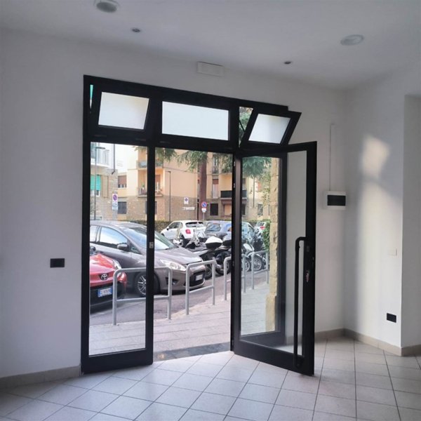 negozio in affitto a Firenze in zona Soffiano