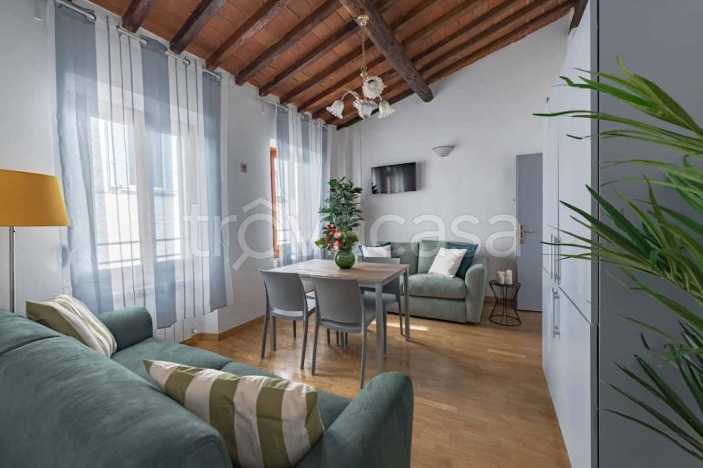 appartamento in affitto a Firenze in zona Centro Santa Maria Novella