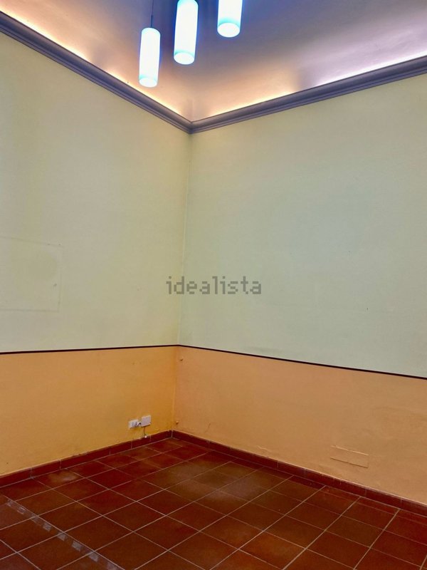 locale commerciale in affitto a Firenze in zona Bellariva