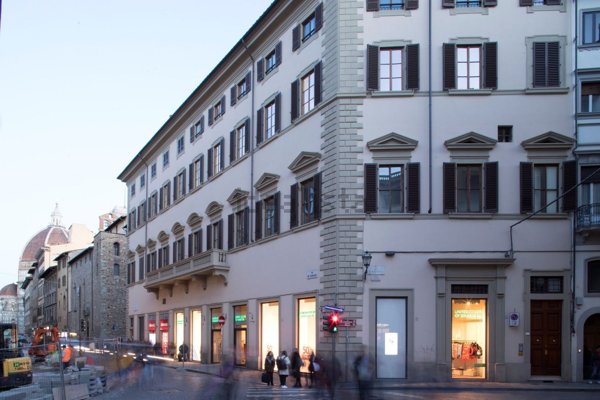 negozio in affitto a Firenze in zona Centro Santa Maria Novella