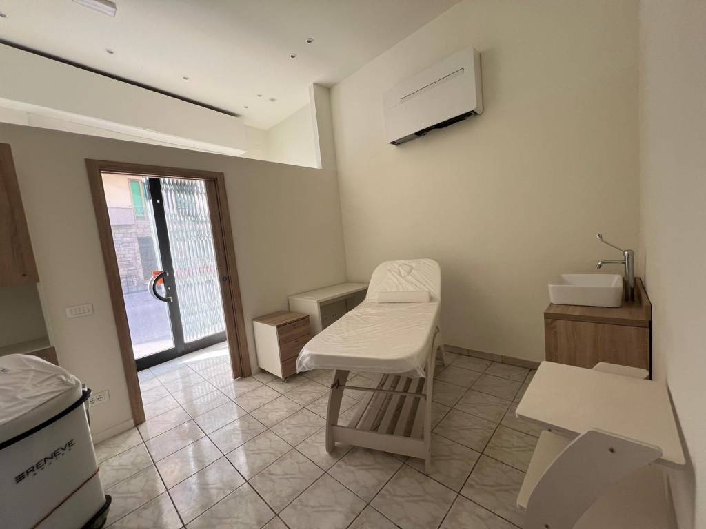 ufficio in affitto a Firenze in zona Careggi
