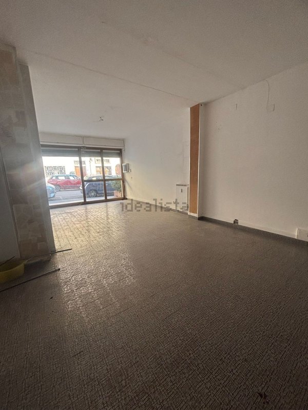locale di sgombero in affitto a Firenze in zona Le Cure