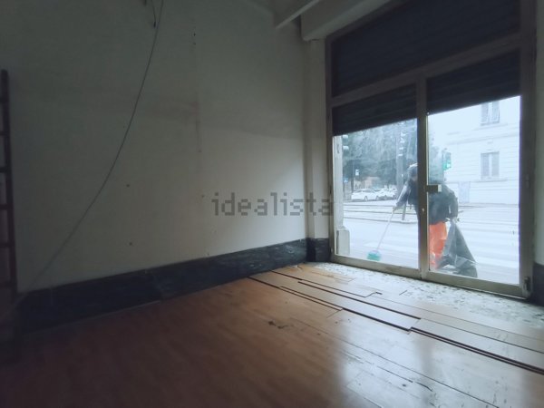 locale commerciale in affitto a Firenze in zona Statuto