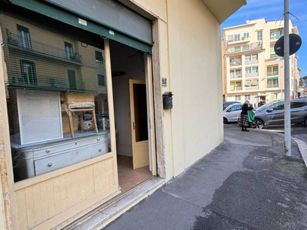 negozio in affitto a Firenze in zona Coverciano