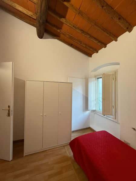 negozio in affitto a Firenze in zona Legnaia