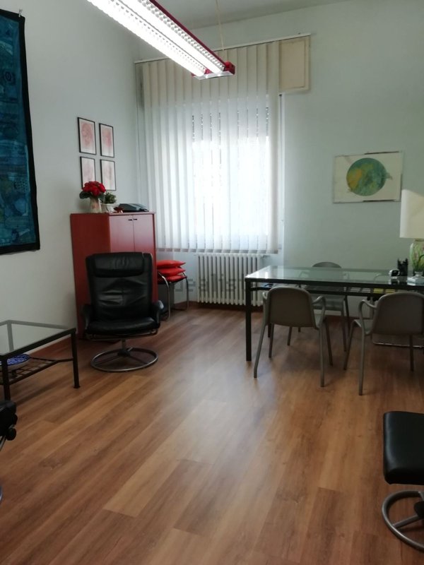 ufficio in affitto a Firenze in zona Careggi