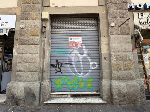 negozio in affitto a Firenze in zona Statuto