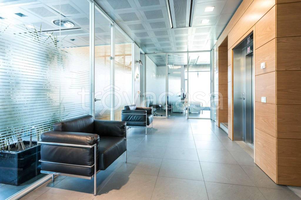 ufficio in affitto a Firenze in zona Brozzi