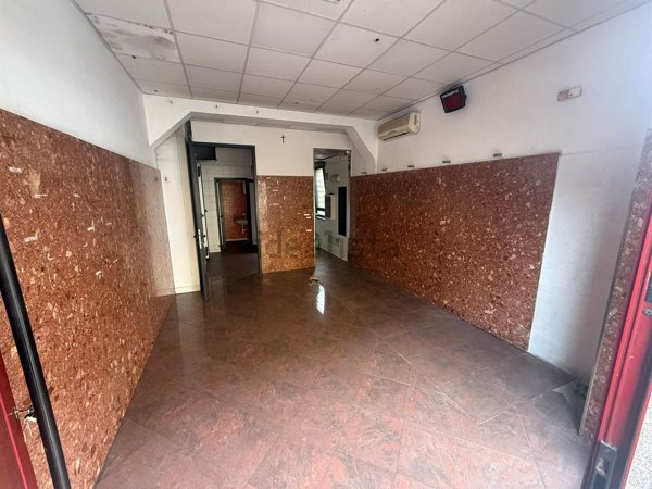 ufficio in affitto a Firenze in zona Isolotto