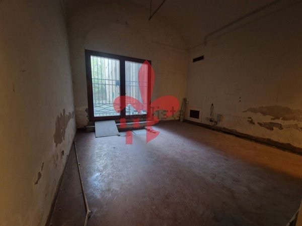 negozio in affitto a Firenze in zona Centro Santa Maria Novella