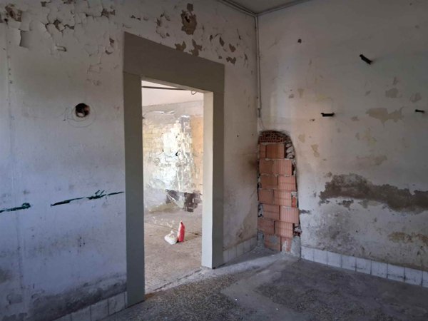 negozio in affitto a Firenze in zona Peretola