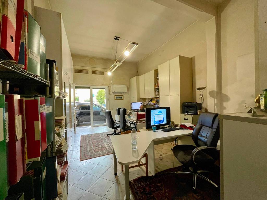 negozio in affitto a Firenze