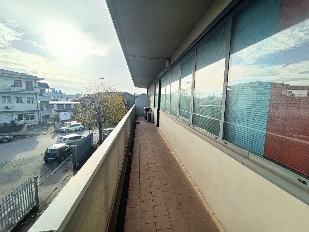 locale commerciale in affitto a Firenze