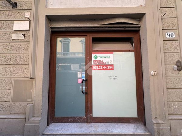 negozio in affitto a Firenze