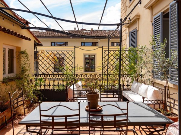 appartamento in affitto a Firenze in zona Centro Santa Maria Novella