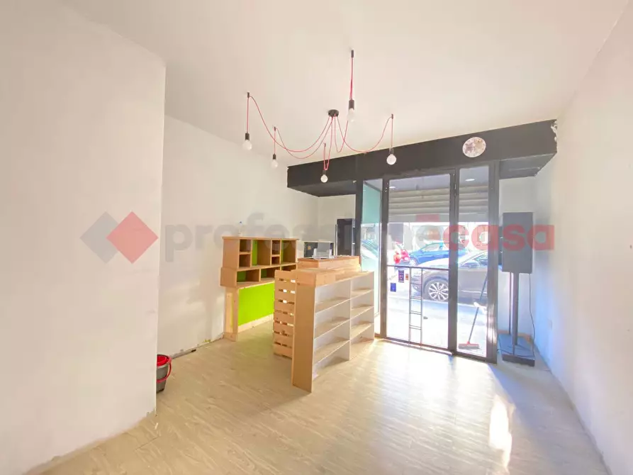 negozio in affitto a Firenze