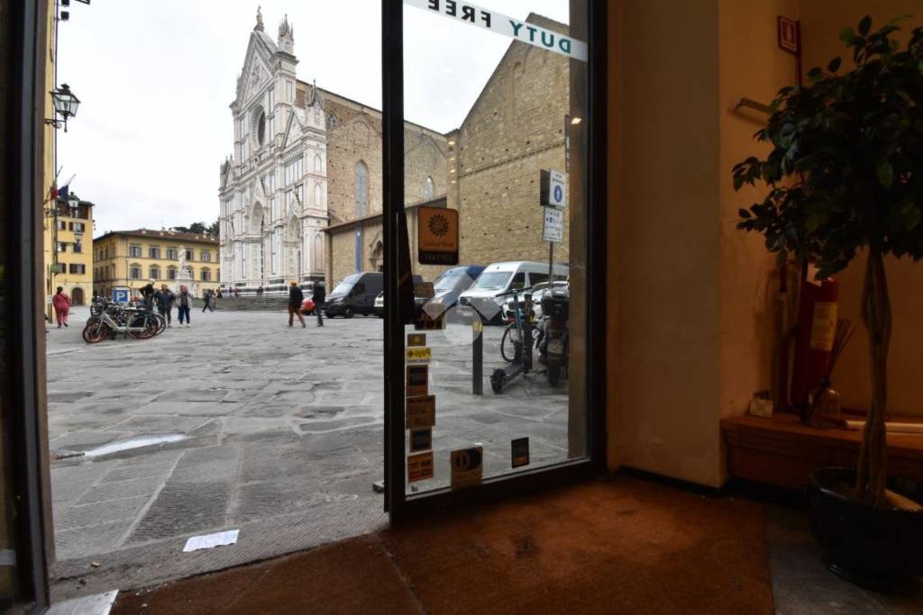 negozio in affitto a Firenze in zona Centro Santa Croce
