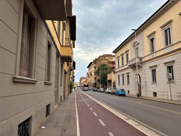 negozio in affitto a Firenze
