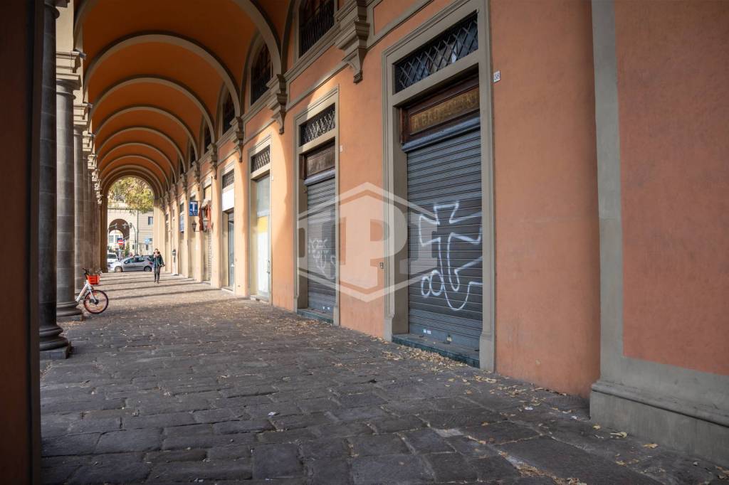 negozio in affitto a Firenze in zona Centro Santa Maria Novella
