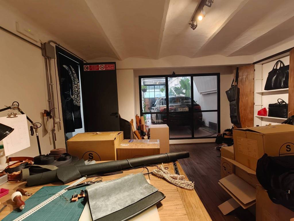 negozio in affitto a Firenze in zona Le Cure