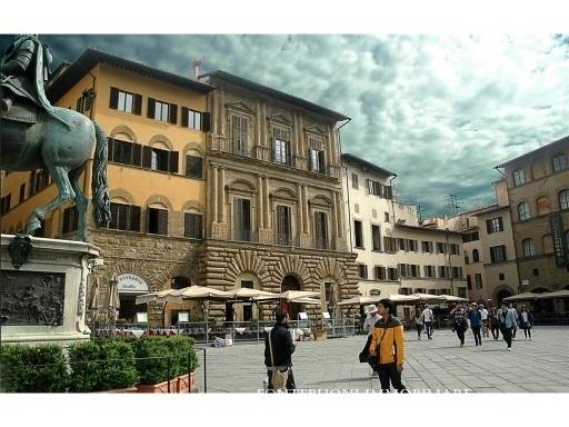 negozio in affitto a Firenze in zona Centro Storico