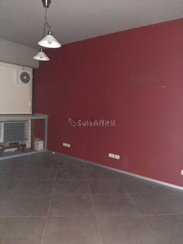 ufficio in affitto a Firenze in zona Isolotto