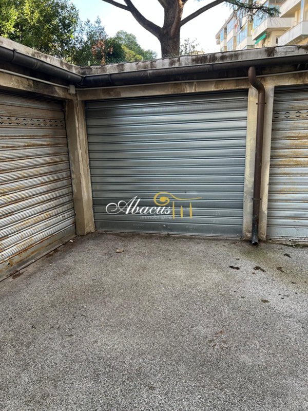 locale di sgombero in affitto a Firenze in zona Careggi