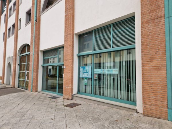 negozio in affitto a Firenze