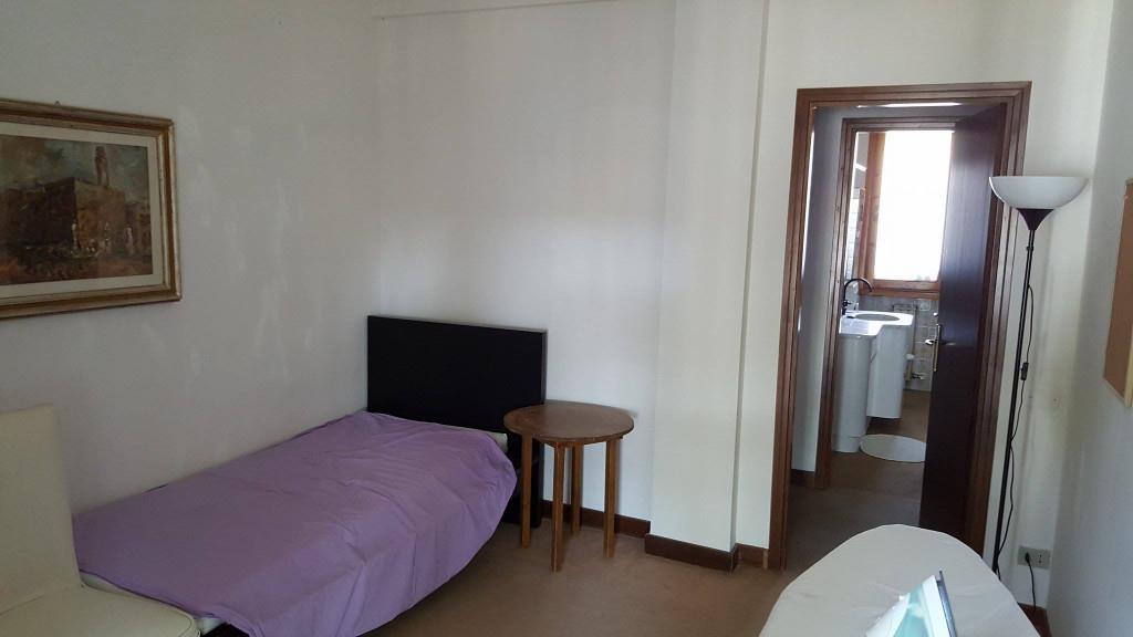 camera singola in affitto a Firenze in zona Firenze Nova