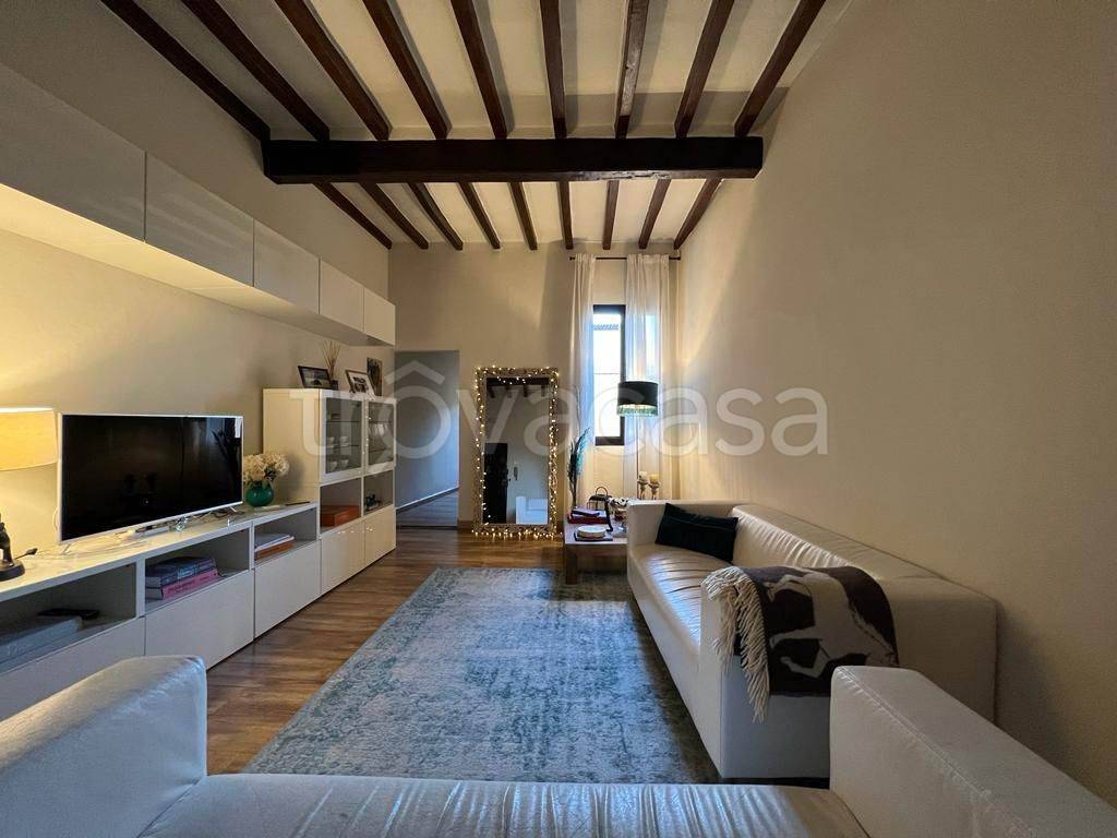 appartamento in affitto a Firenze in zona Centro Santa Maria Novella