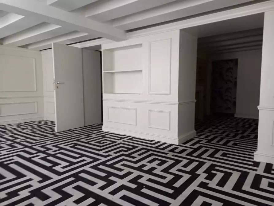 locale commerciale in affitto a Firenze in zona Centro Duomo