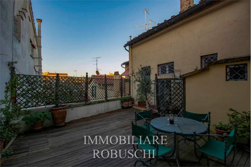 appartamento in affitto a Firenze in zona Centro Santa Croce