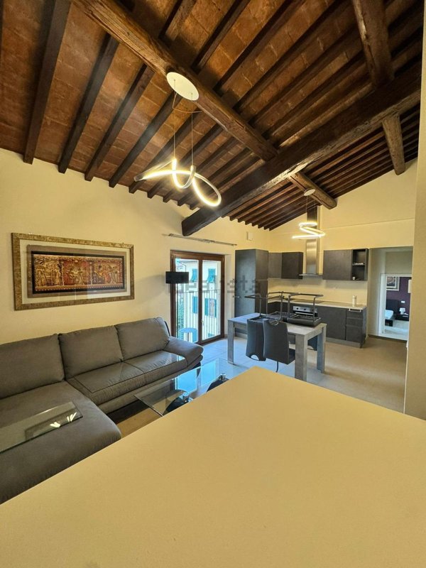 appartamento in affitto a Firenze in zona Centro Santa Maria Novella