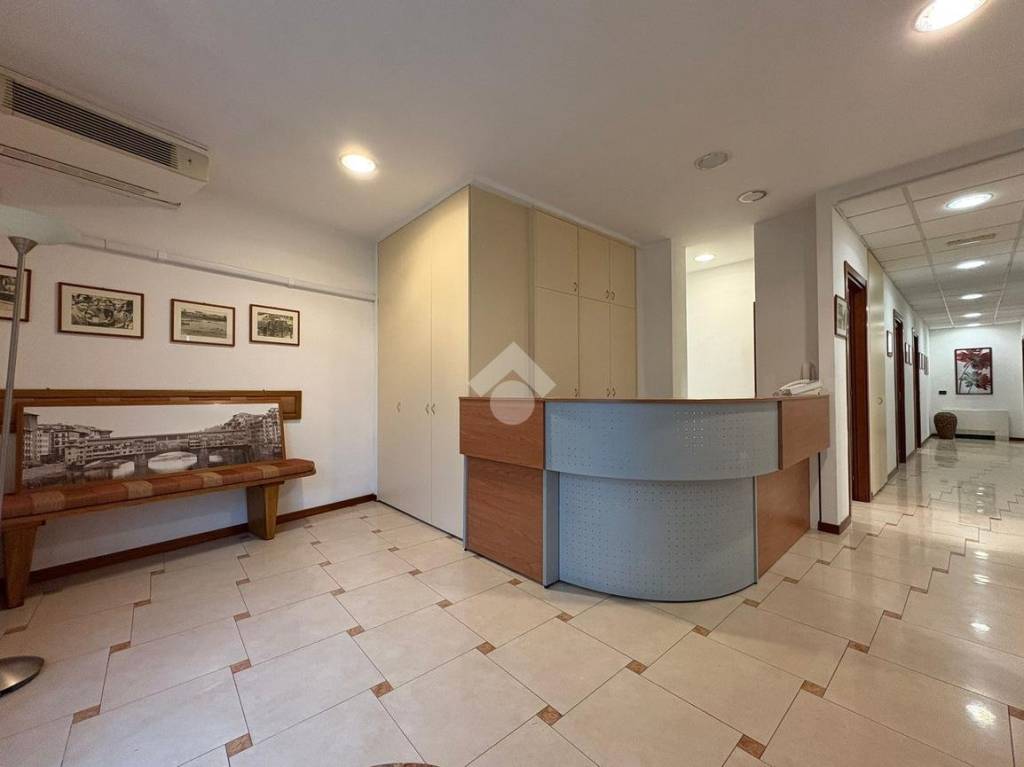 ufficio in affitto a Firenze in zona Statuto