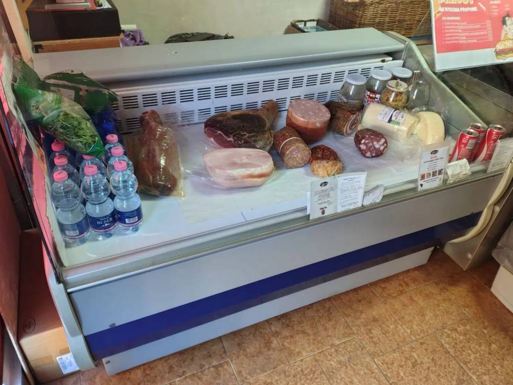 negozio in affitto a Firenze in zona Careggi