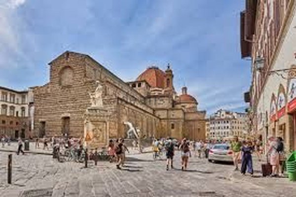 negozio in affitto a Firenze in zona Centro Duomo