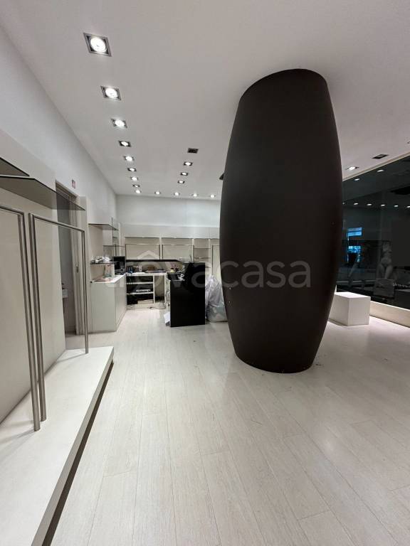 negozio in affitto a Firenze