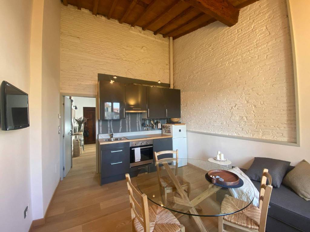 appartamento in affitto a Firenze in zona Centro San Lorenzo