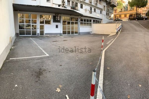 locale di sgombero in affitto a Firenze in zona Novoli