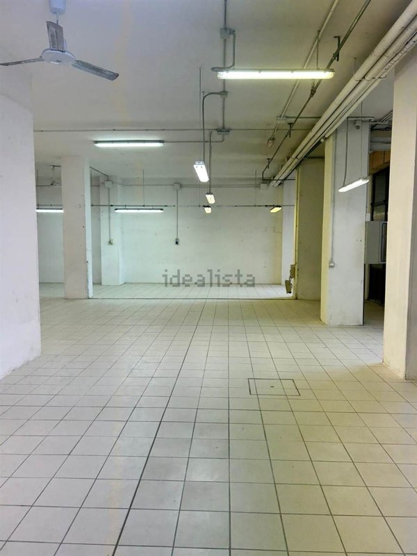 locale di sgombero in affitto a Firenze in zona Novoli