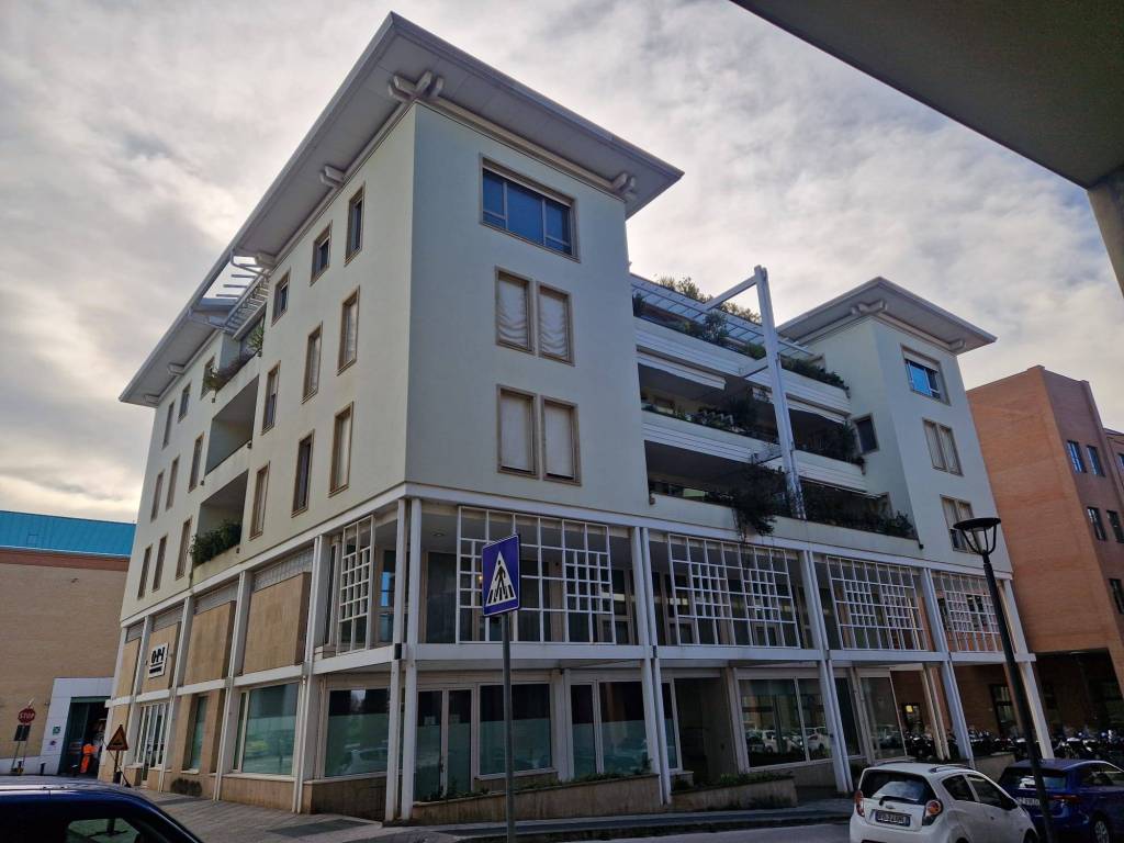 negozio in affitto a Firenze