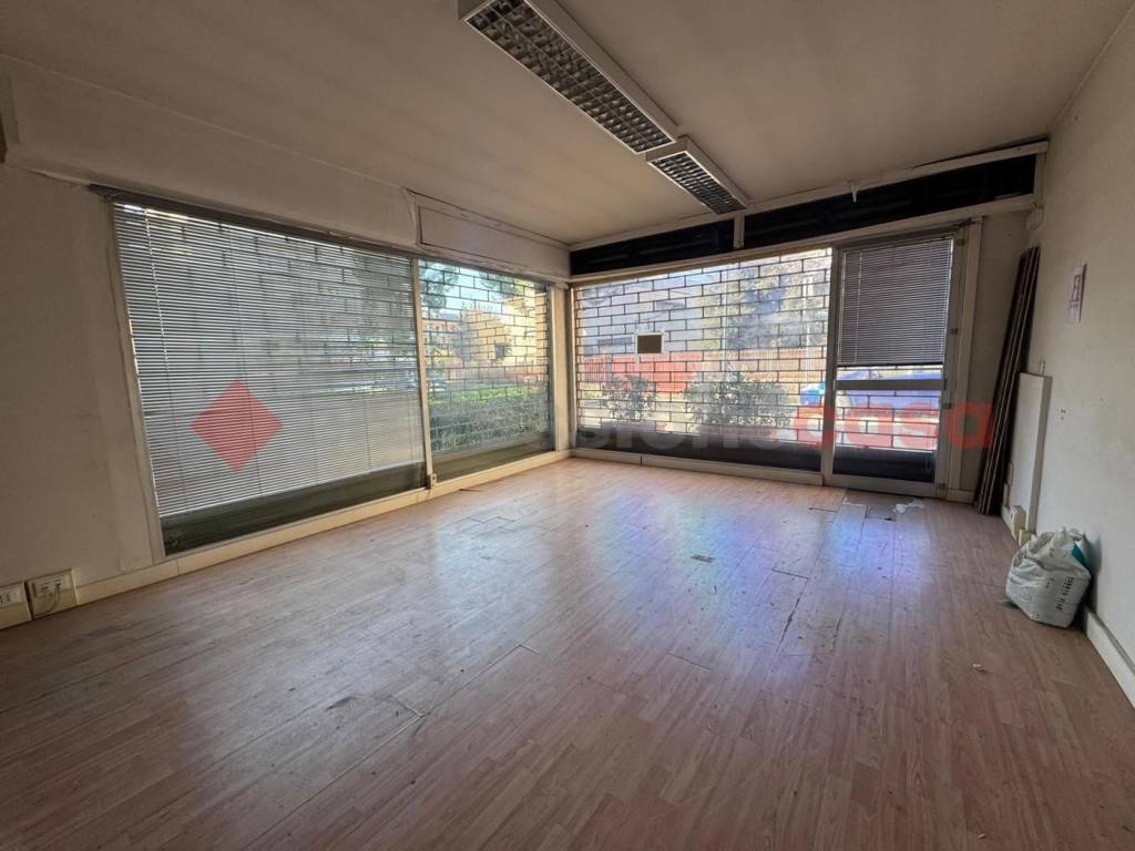 negozio in affitto a Firenze
