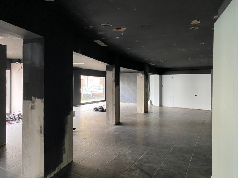 locale commerciale in affitto a Firenze in zona Novoli