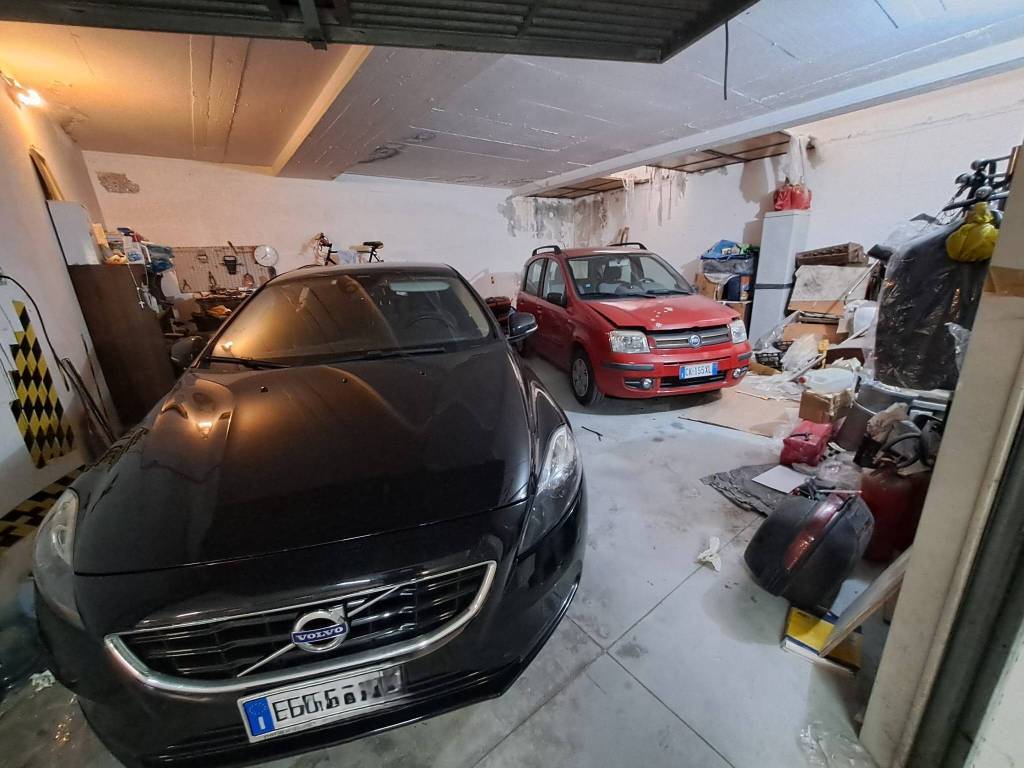 locale di sgombero in affitto a Firenze in zona Porta Romana